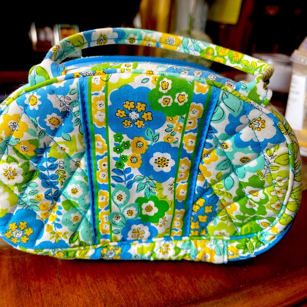 Brand new Vera Bradley three zip compartment bag!